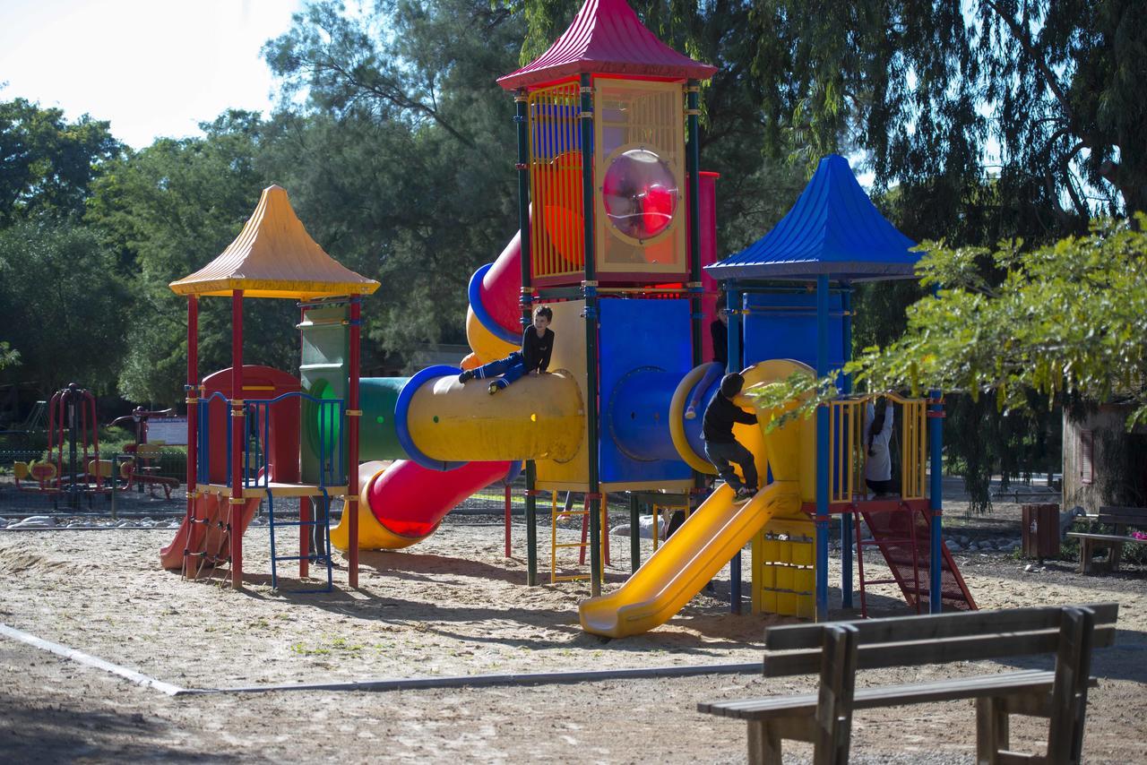 Вилла Gvulot - Kibbutz Experience Gevulot Экстерьер фото