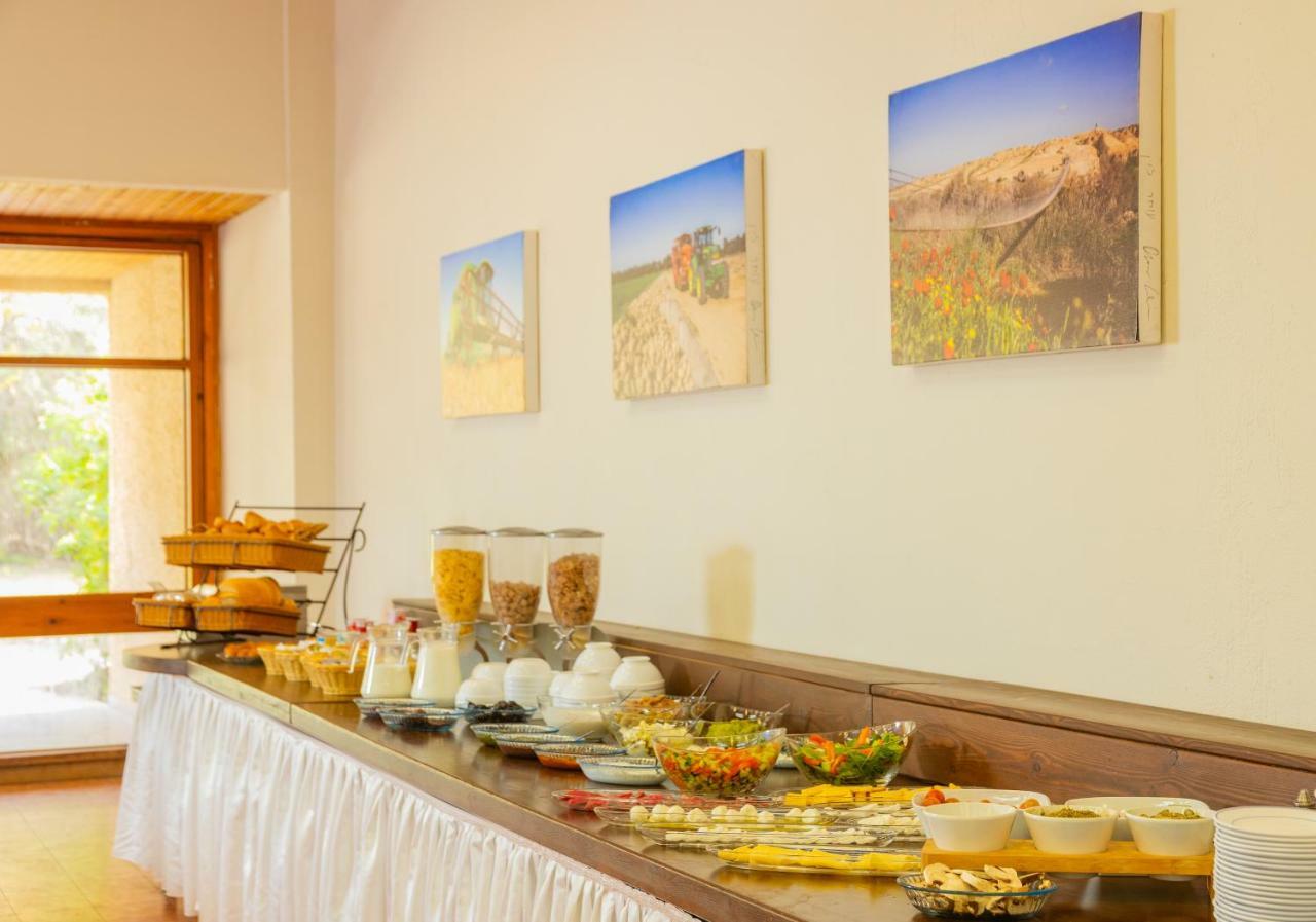 Вилла Gvulot - Kibbutz Experience Gevulot Экстерьер фото